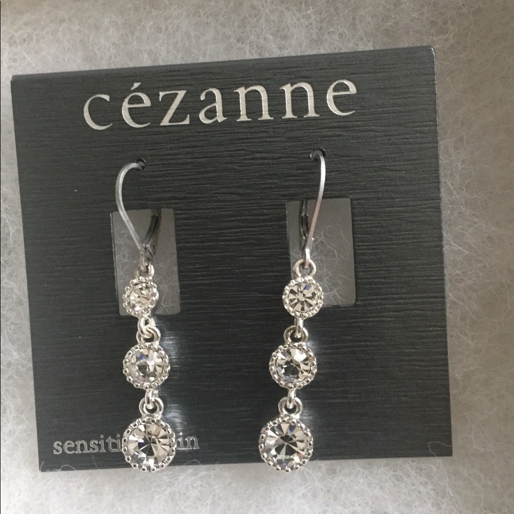Beautiful rhinestone earrings!